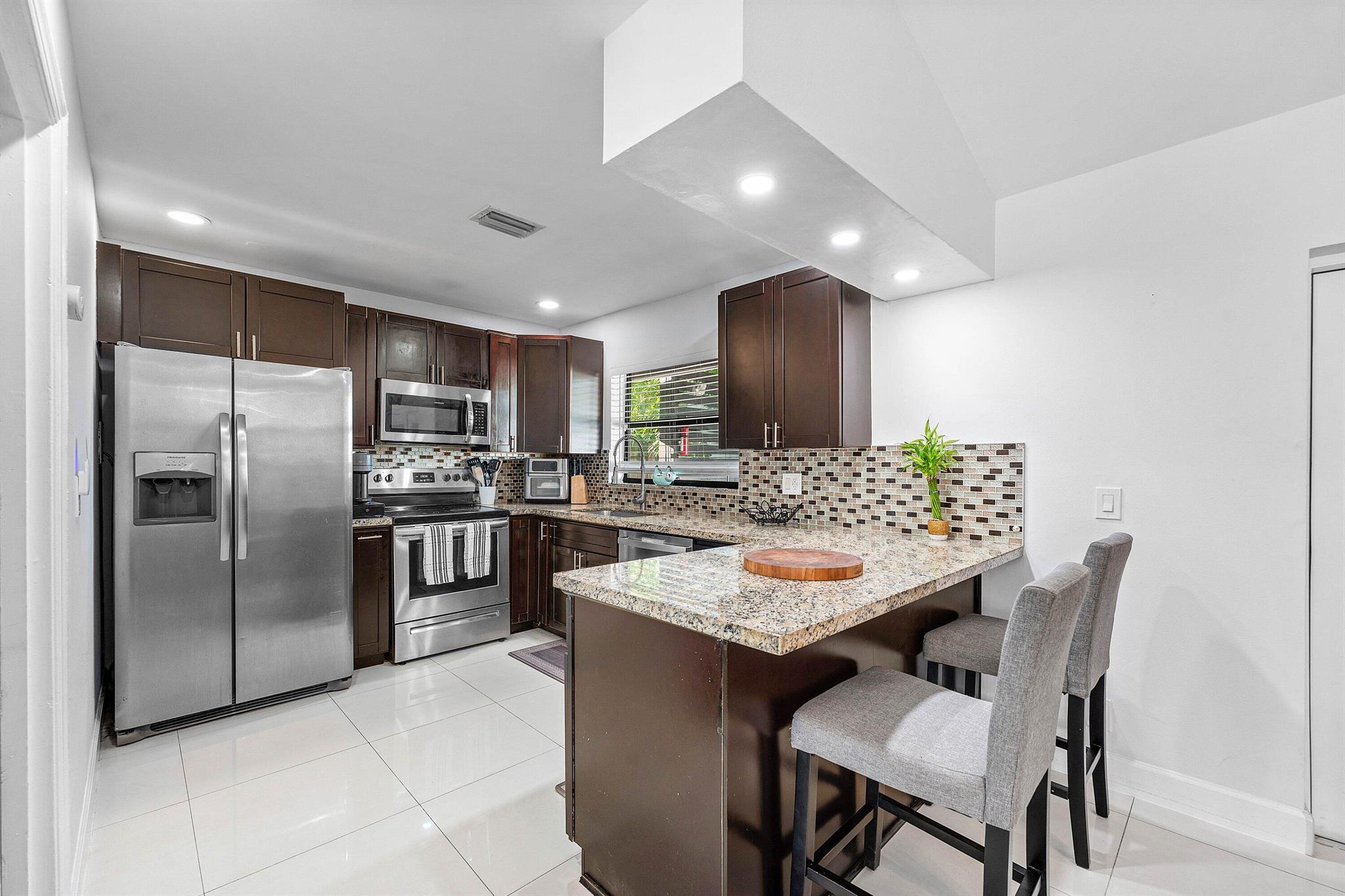 NORTH LAUDERDALE LANDINGS - Residential