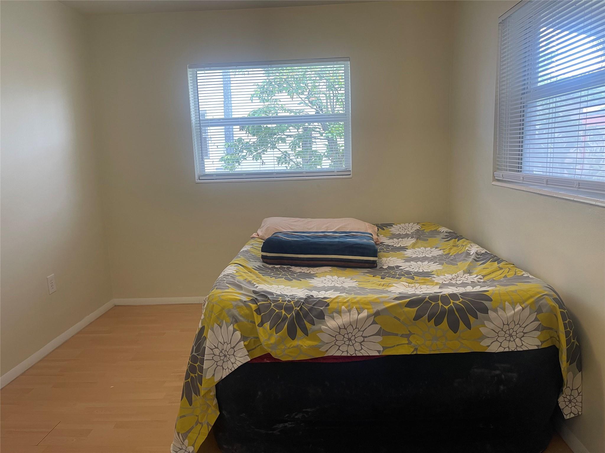 SUNRISE GOLF VILLAGE SEC. NINE - Residential Lease