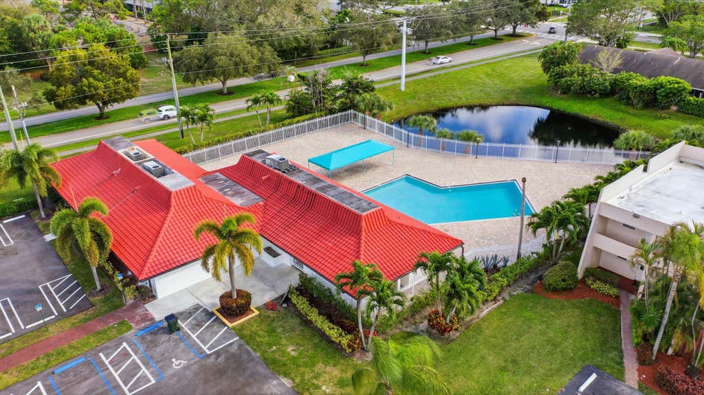 Photo of 2900 Fiore Way, Delray Beach, FL 33445 (MLS # B26041133)