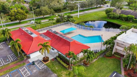 Photo of 2900 Fiore Way, Delray Beach, FL 33445 (MLS # B26041133)