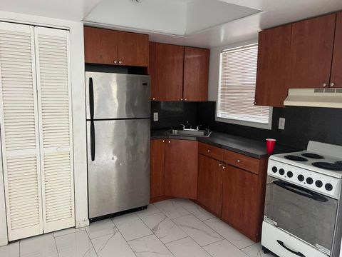 101 NE 41st Street E87 Oakland Park FL 33334