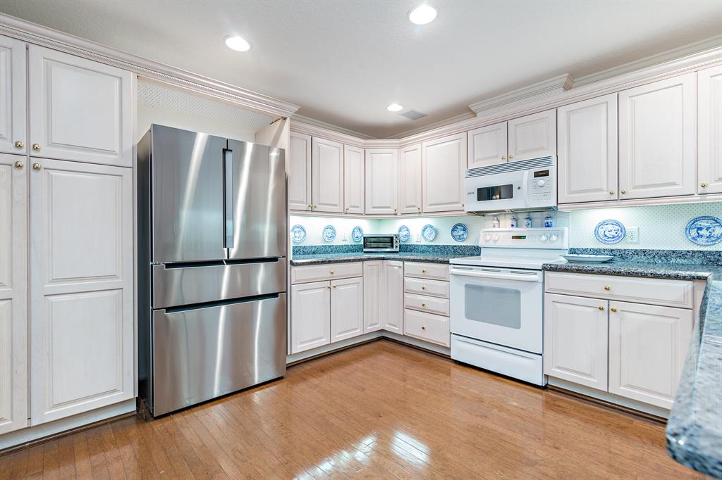 AUSTRALIAN OF PALM BEACH CONDO - Residential