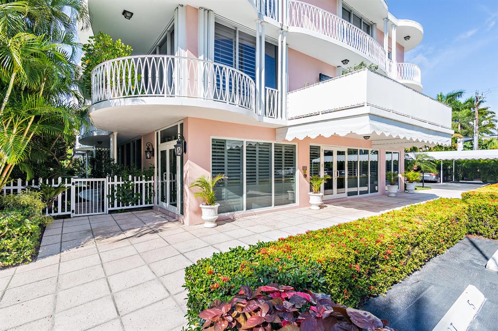 AUSTRALIAN OF PALM BEACH CONDO - Residential