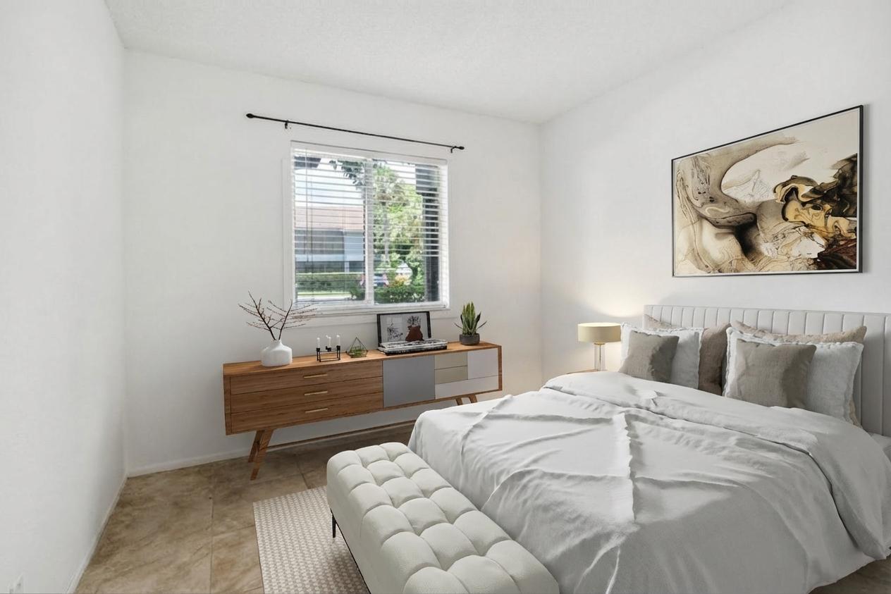 LAKES OF OAKLAND FOREST CONDO - Residential