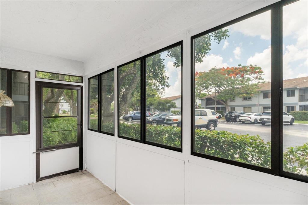 2729 S Oakland Forest Drive S 101