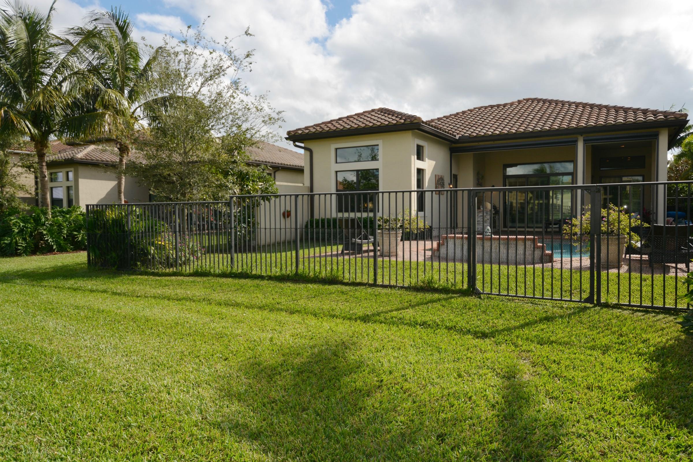 THE BRIDGES - Residential