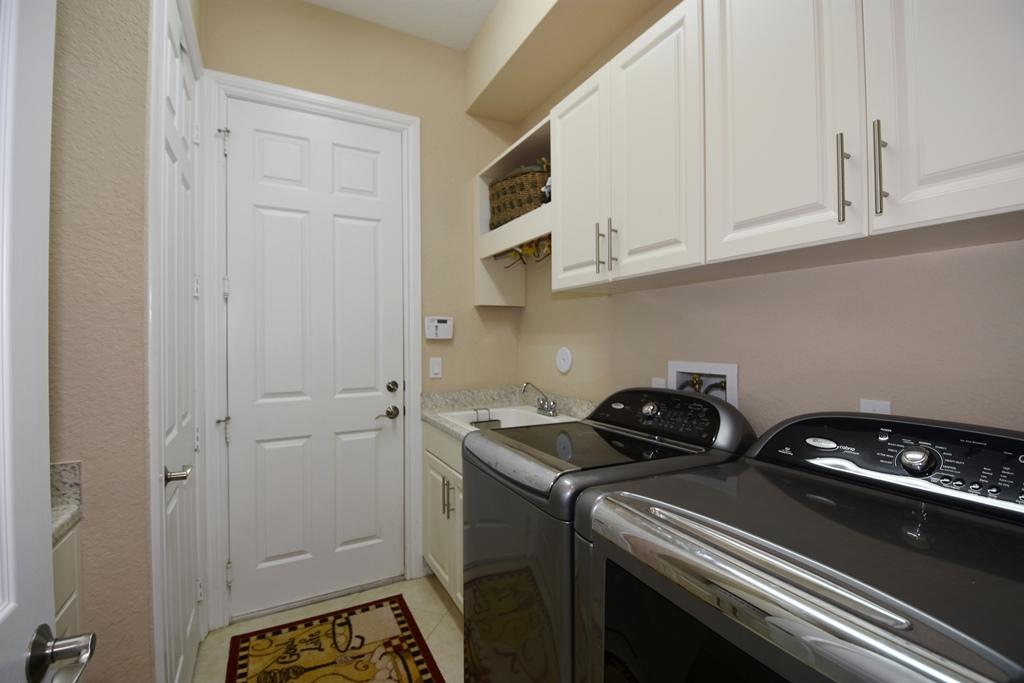 THE BRIDGES - Residential