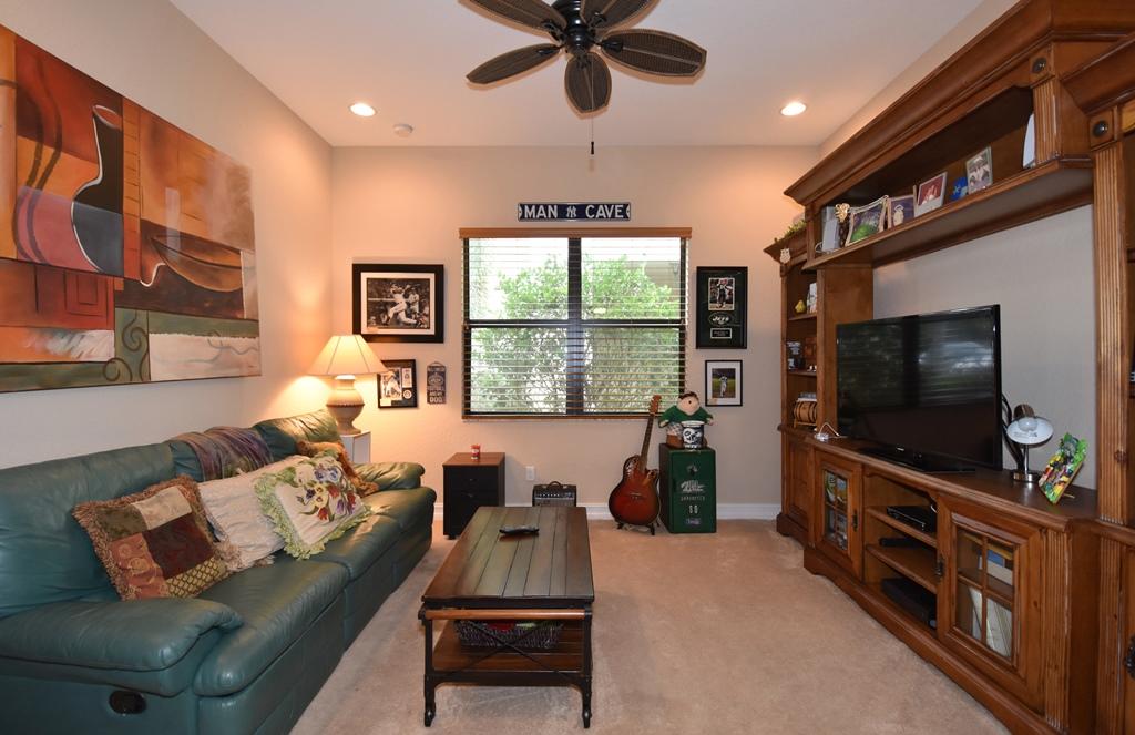 THE BRIDGES - Residential