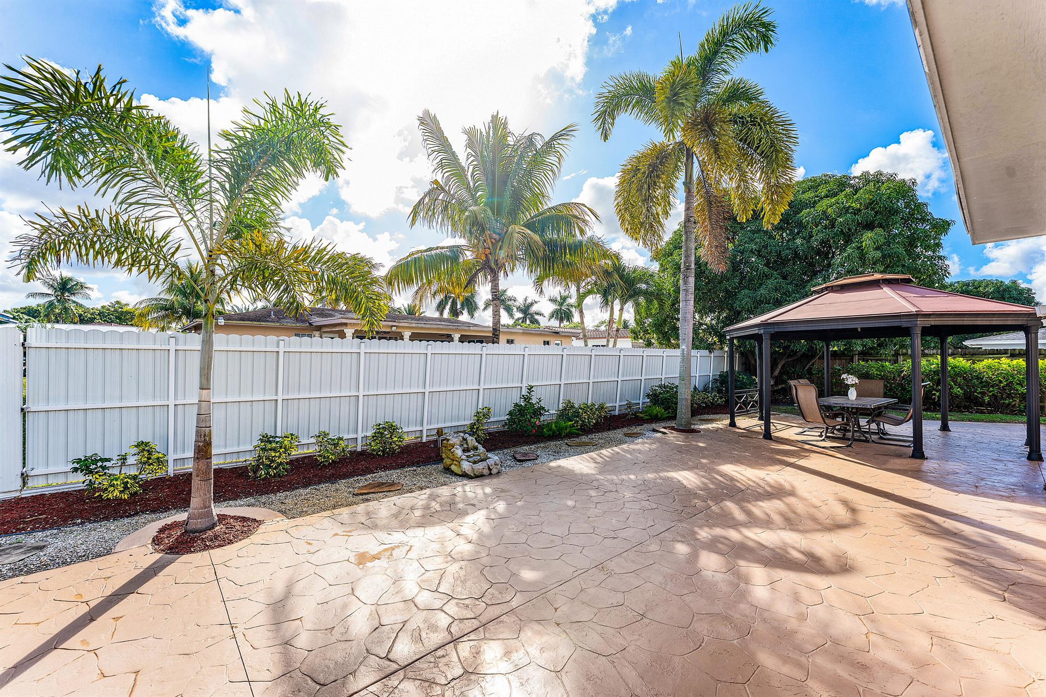 PLANTATION LANDINGS - Residential