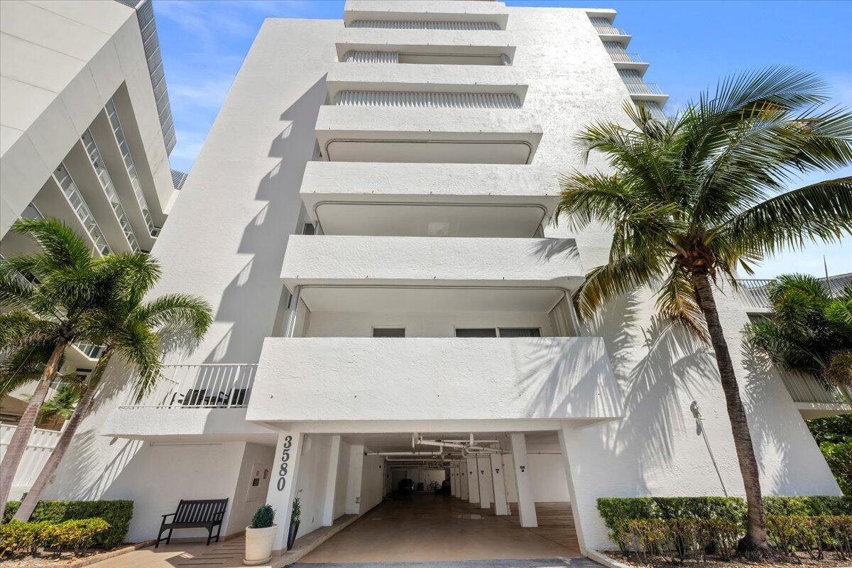 HORIZON EAST CONDO - Residential