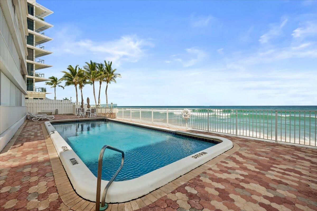 HORIZON EAST CONDO - Residential