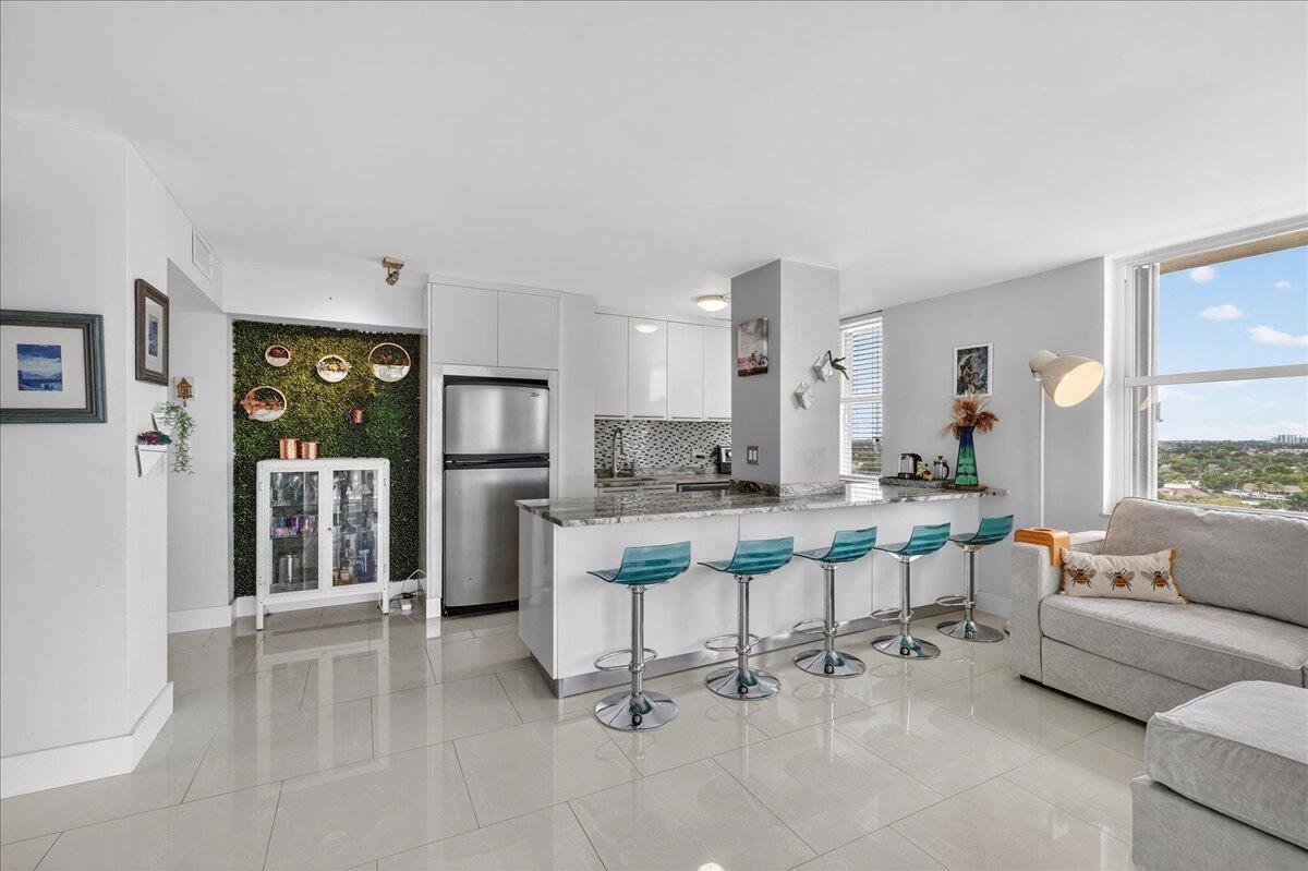 POMPANO BEACH CLUB CONDO - Residential