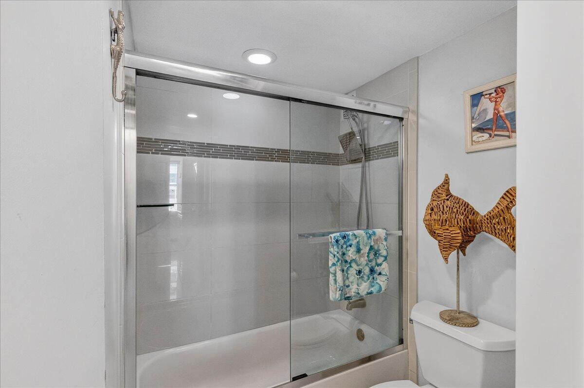 POMPANO BEACH CLUB CONDO - Residential