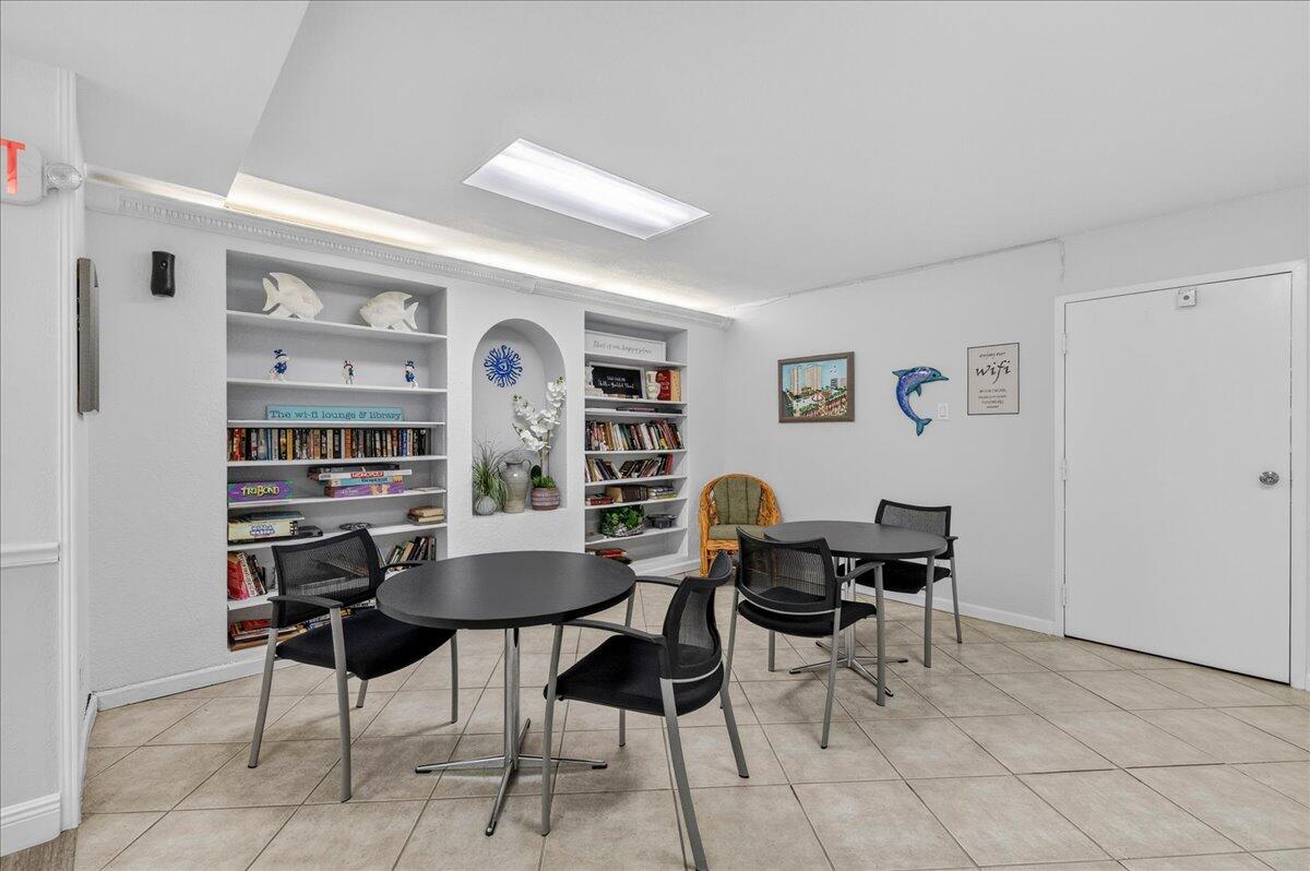 POMPANO BEACH CLUB CONDO - Residential