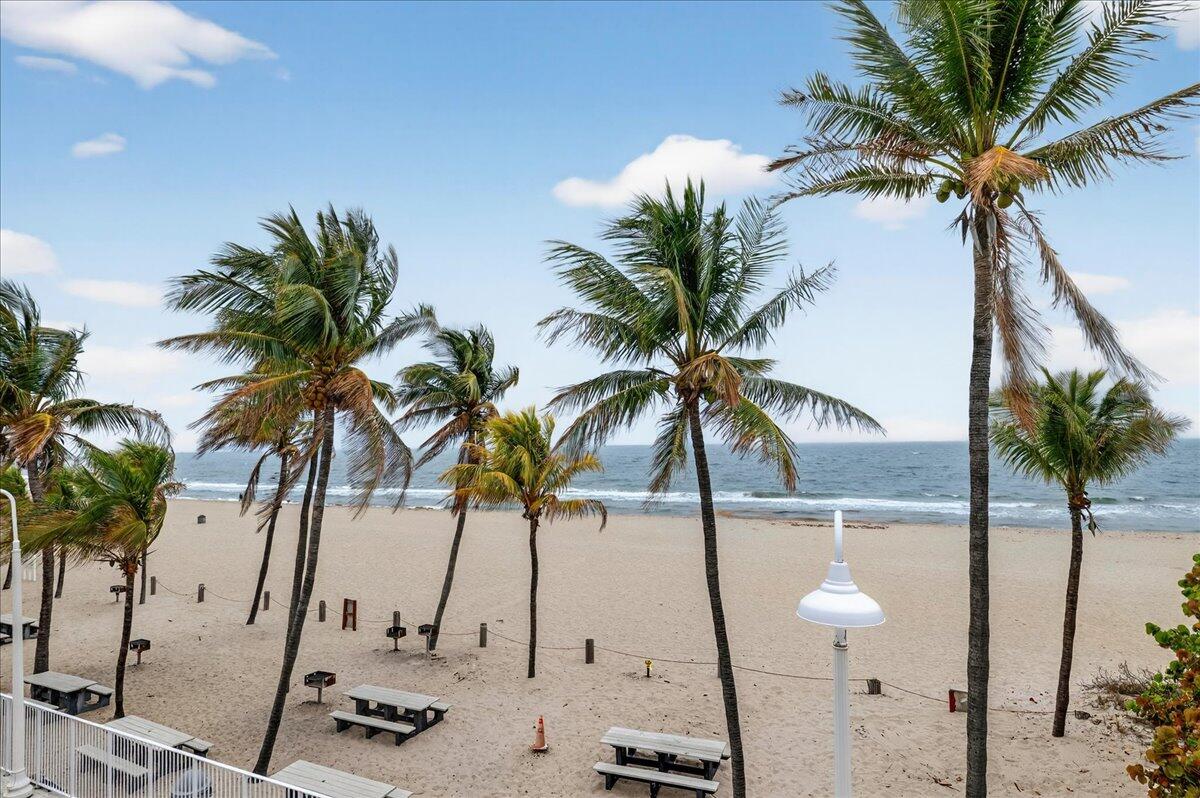 POMPANO BEACH CLUB CONDO - Residential