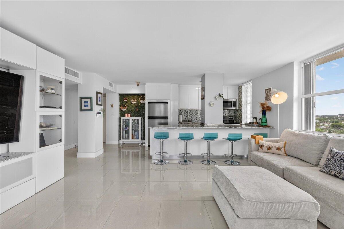 POMPANO BEACH CLUB CONDO - Residential