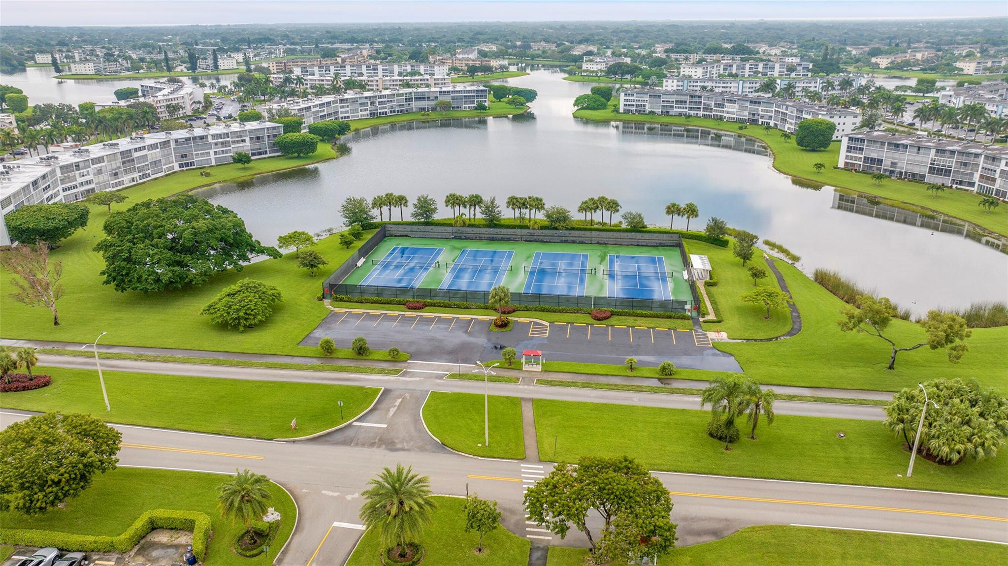 CENTURY VILLAGE- FANSHAW - Residential Lease