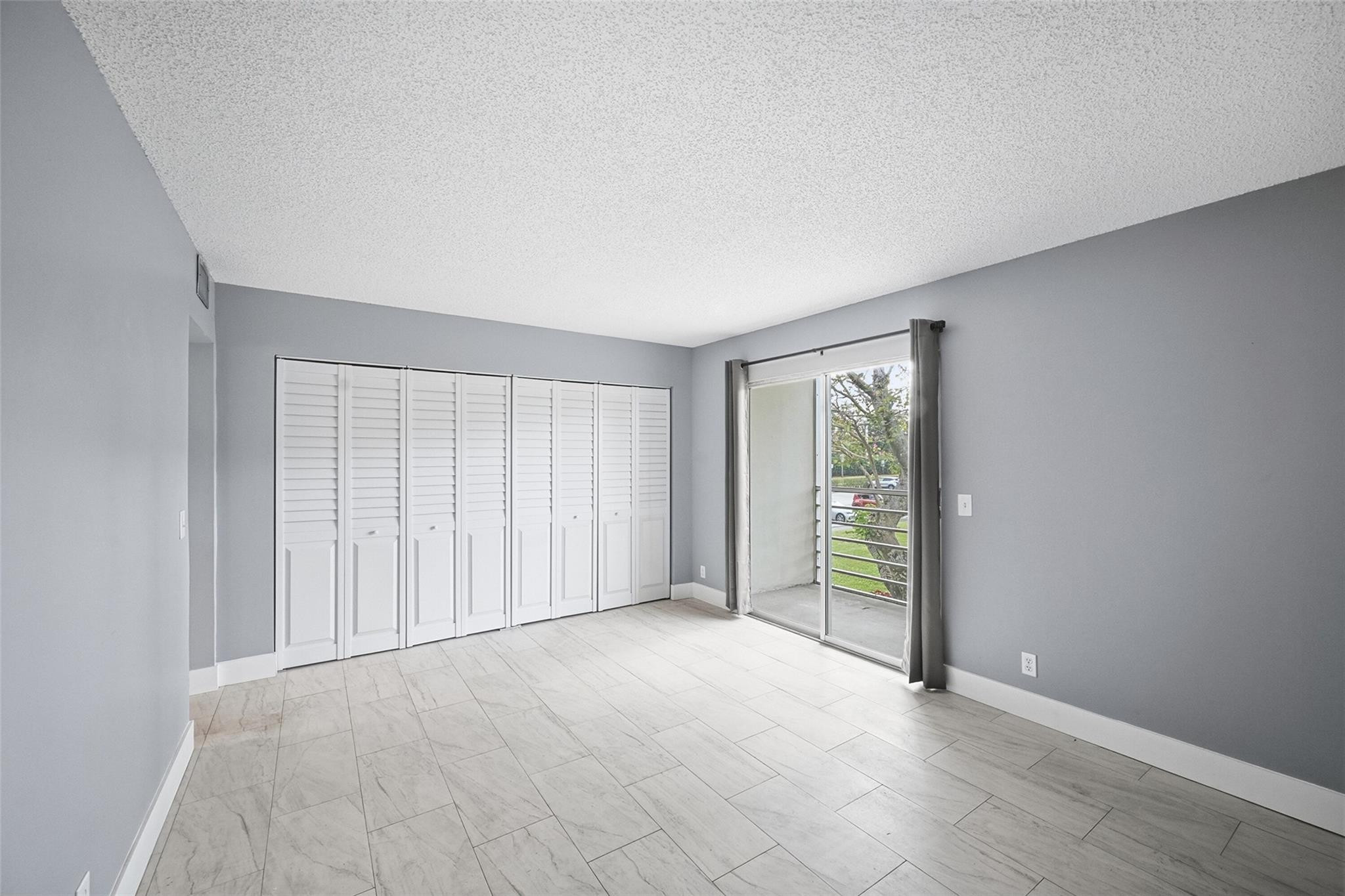 CENTURY VILLAGE- FANSHAW - Residential Lease