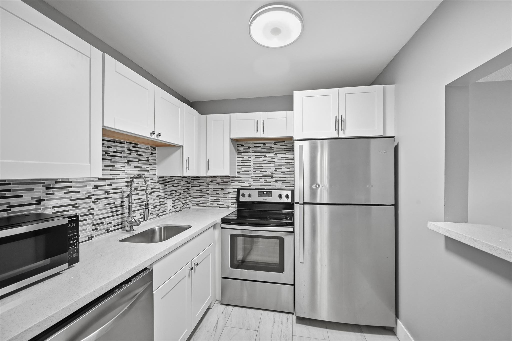 CENTURY VILLAGE- FANSHAW - Residential Lease