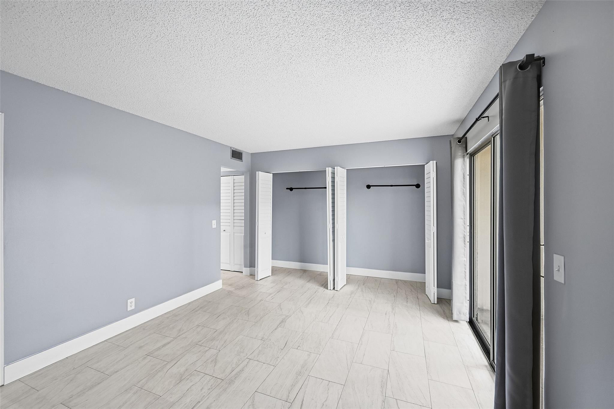 CENTURY VILLAGE- FANSHAW - Residential Lease