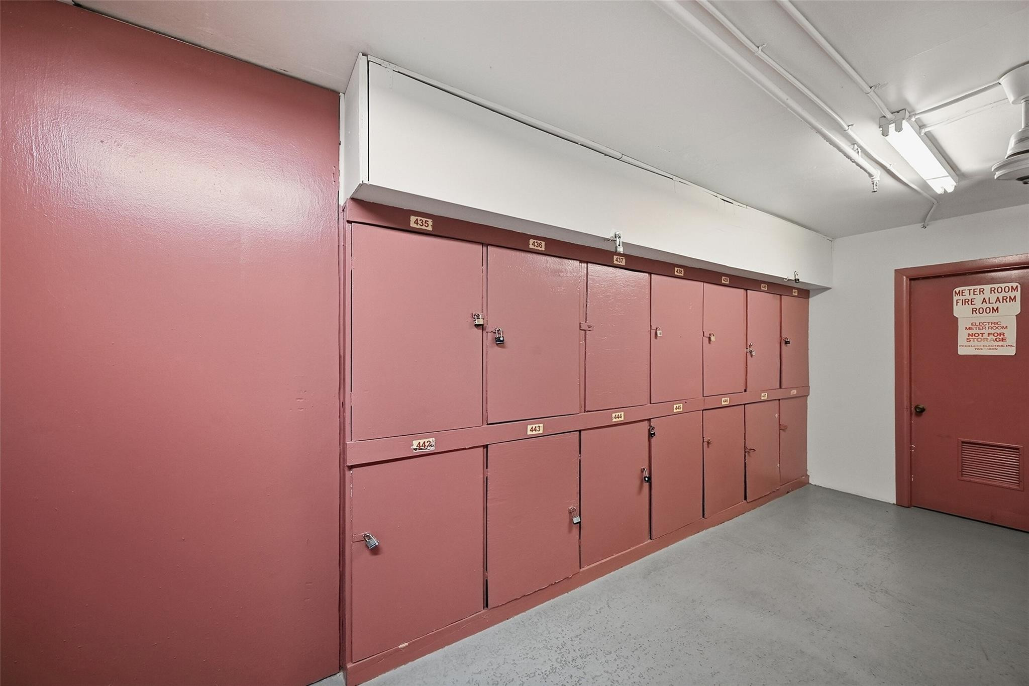 CENTURY VILLAGE- FANSHAW - Residential Lease