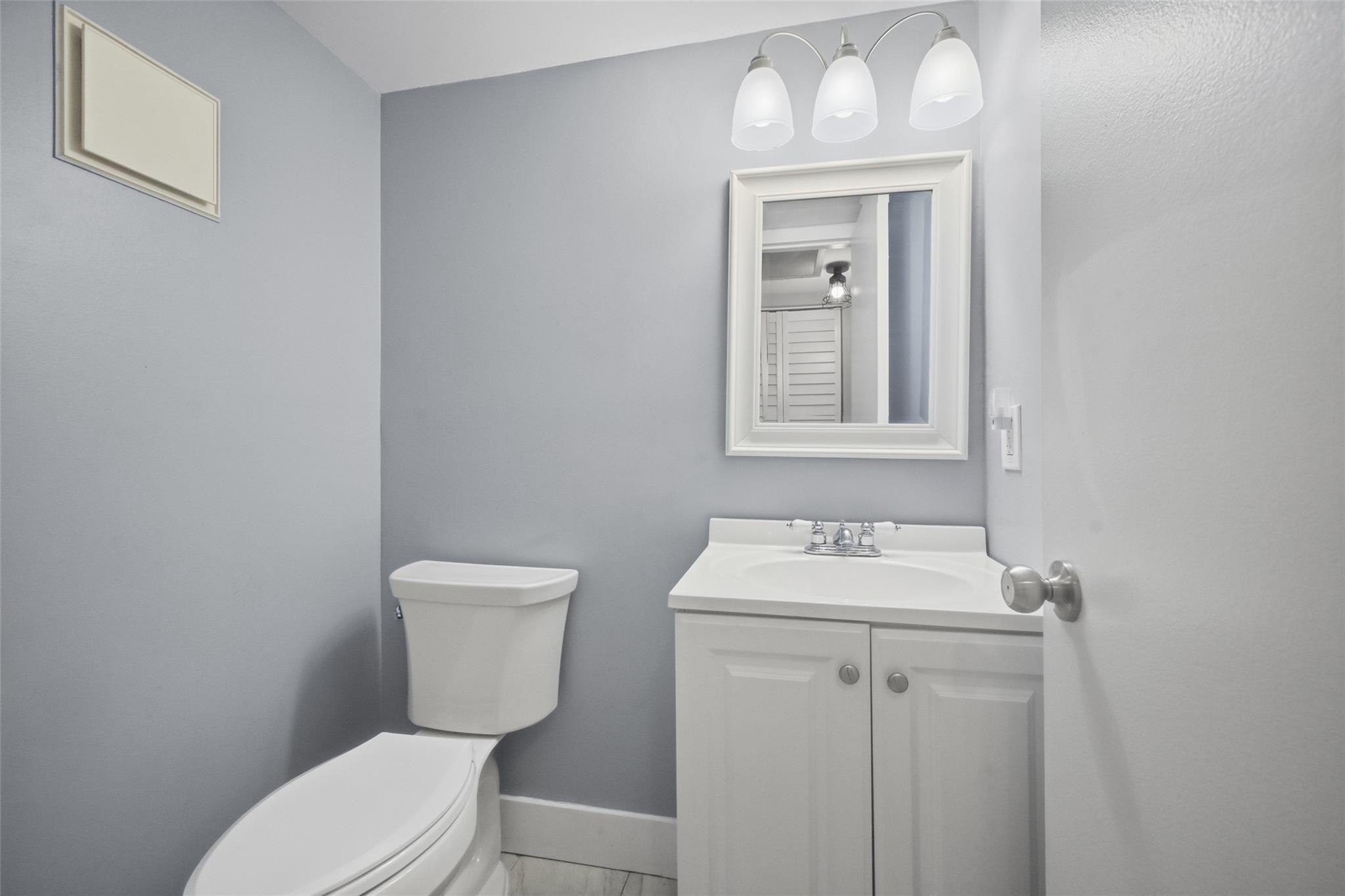 CENTURY VILLAGE- FANSHAW - Residential Lease