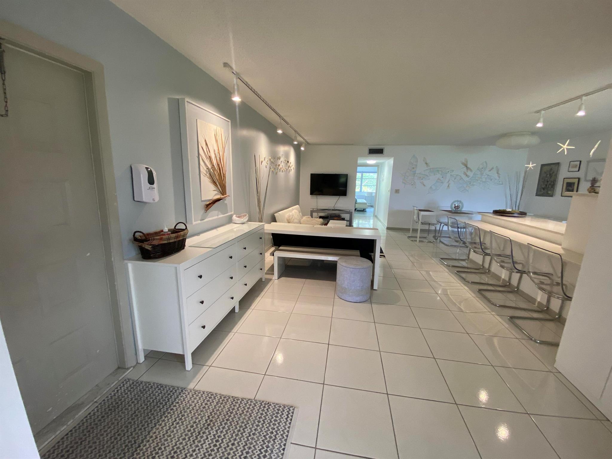 HIGH POINT OF DELRAY WEST - Residential Lease