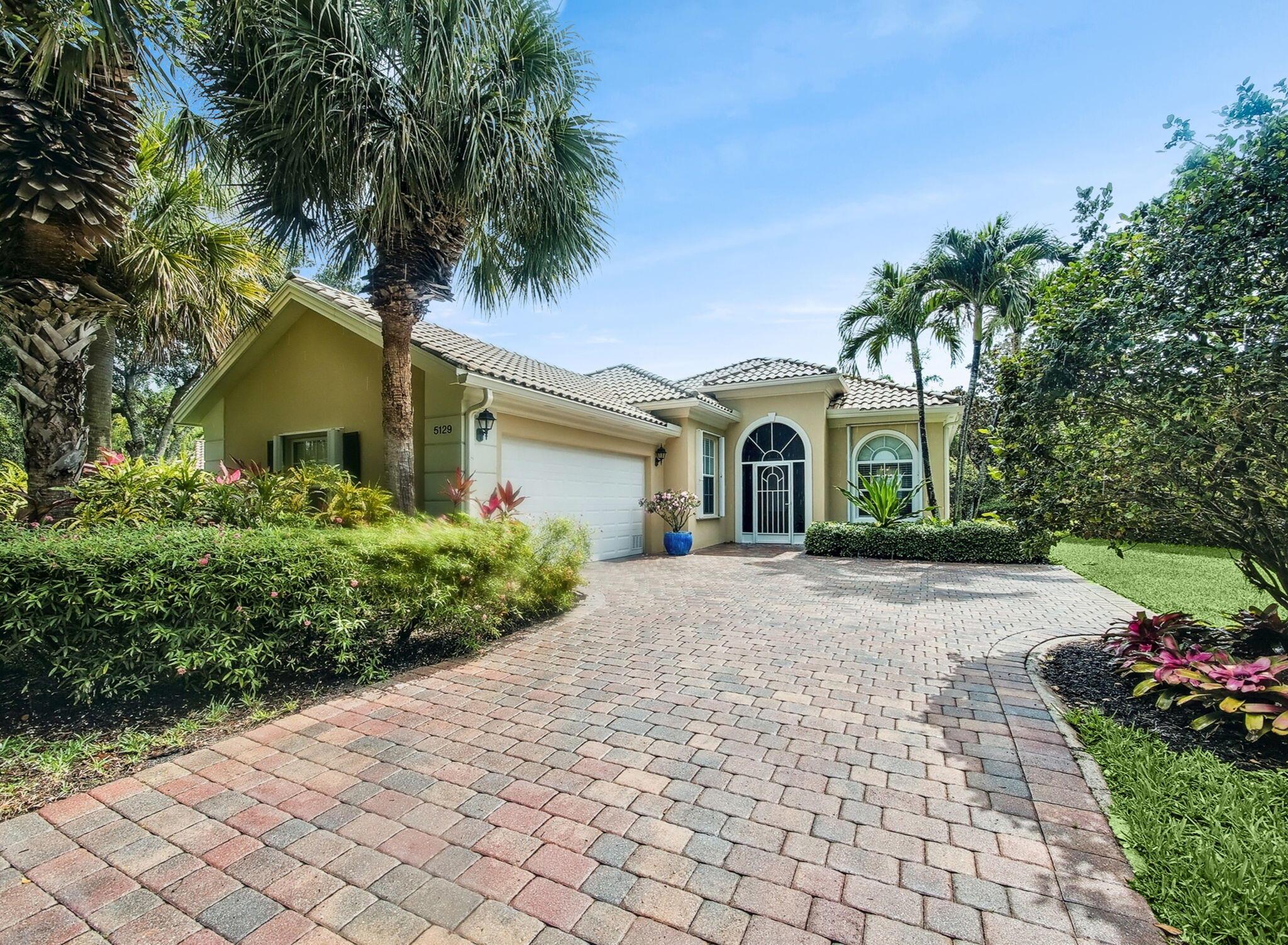 5129 Magnolia Bay Circle