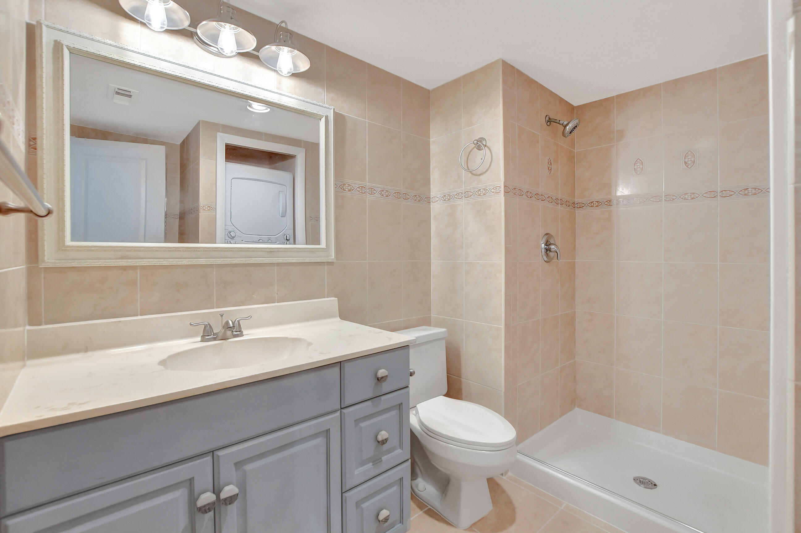 GLADES OF BOCA LAGO CONDO - Residential