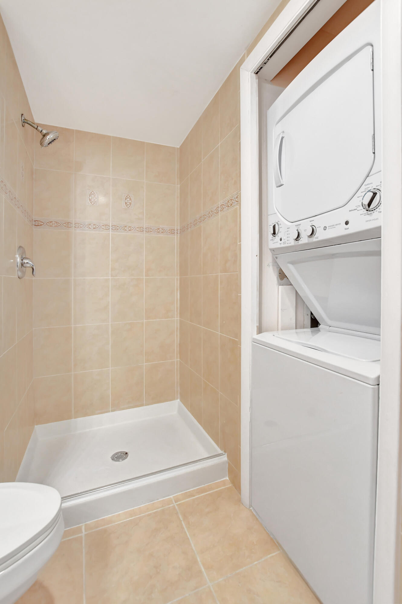 GLADES OF BOCA LAGO CONDO - Residential