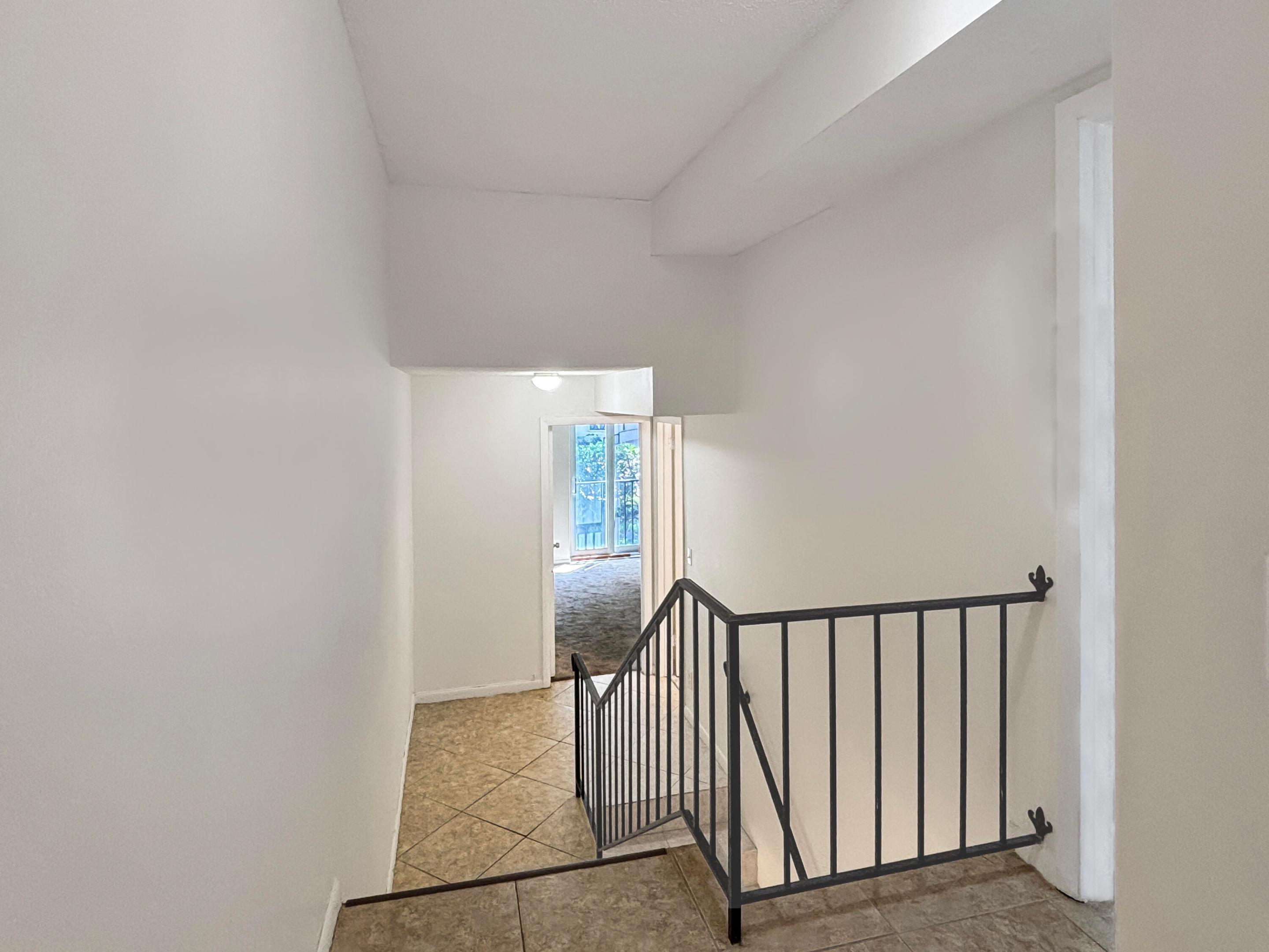 ROYALE HARBOUR CONDO OR 2092P693 VILL - Residential Lease