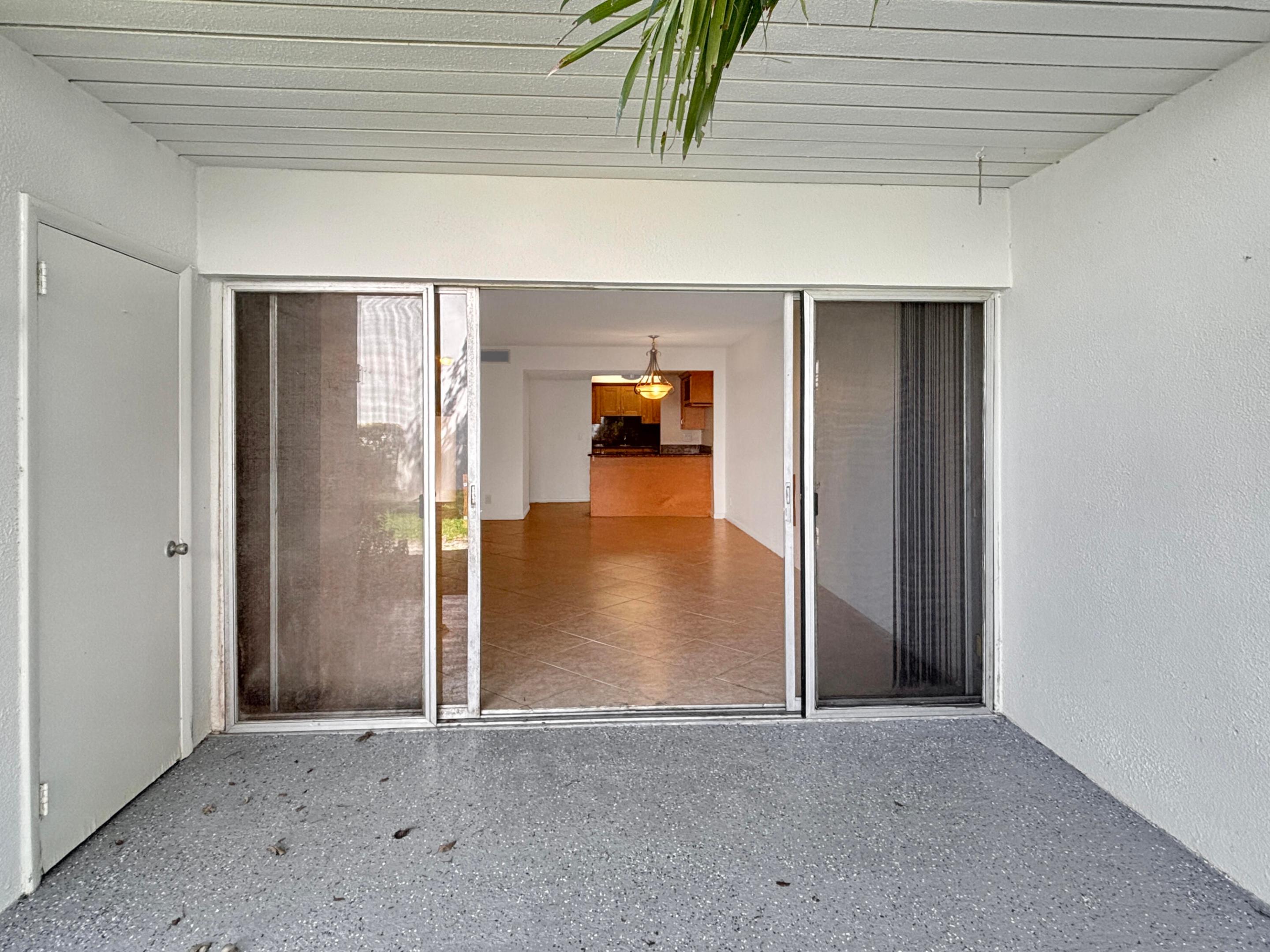 ROYALE HARBOUR CONDO OR 2092P693 VILL - Residential Lease