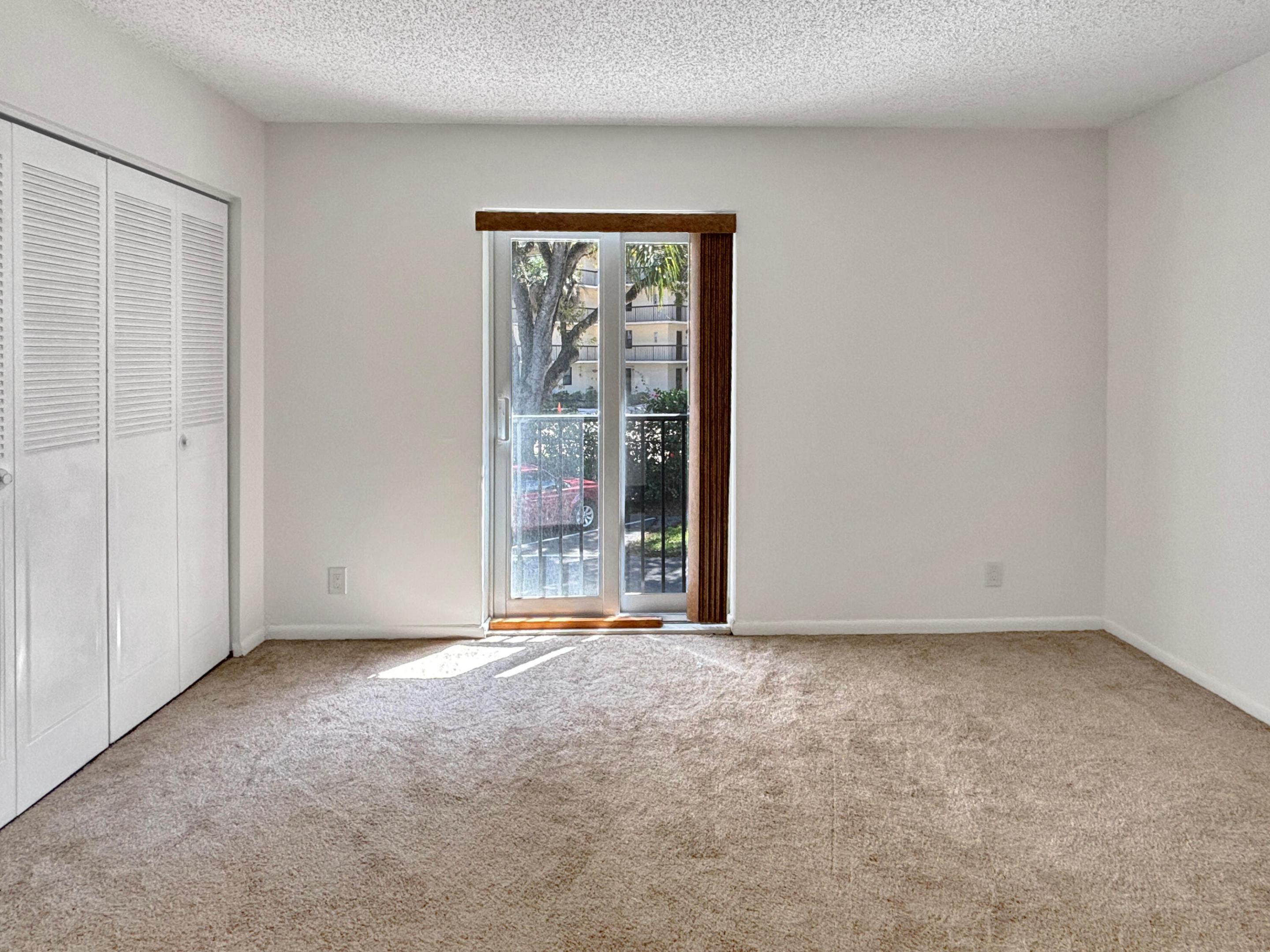 ROYALE HARBOUR CONDO OR 2092P693 VILL - Residential Lease