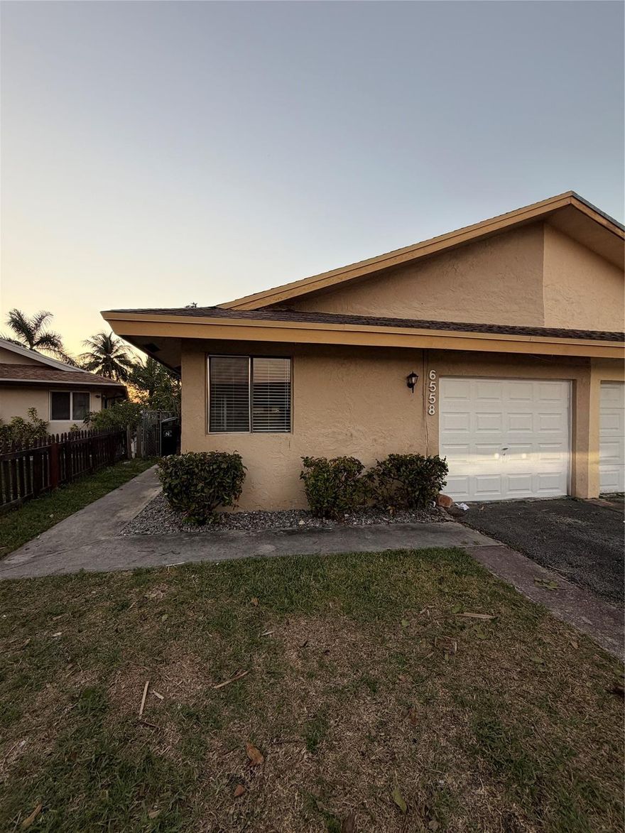 Amazing opportunity to rent this large 3bedroom home with fenced yard,  tiled thru-out,  freshly painted in/out in a great area close to schools and shopping.  This home will accept housing voucher and is ready for inspections and quick move-in.  This home is in move-in condition.  Special with approved credit $995 security deposit and 1st months rent move-in.