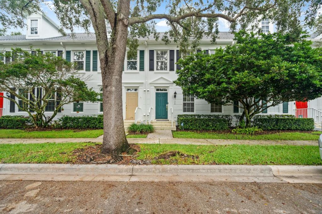 Photo of 176 Freeport Drive, Jupiter, FL 33458 (MLS # R10930571)