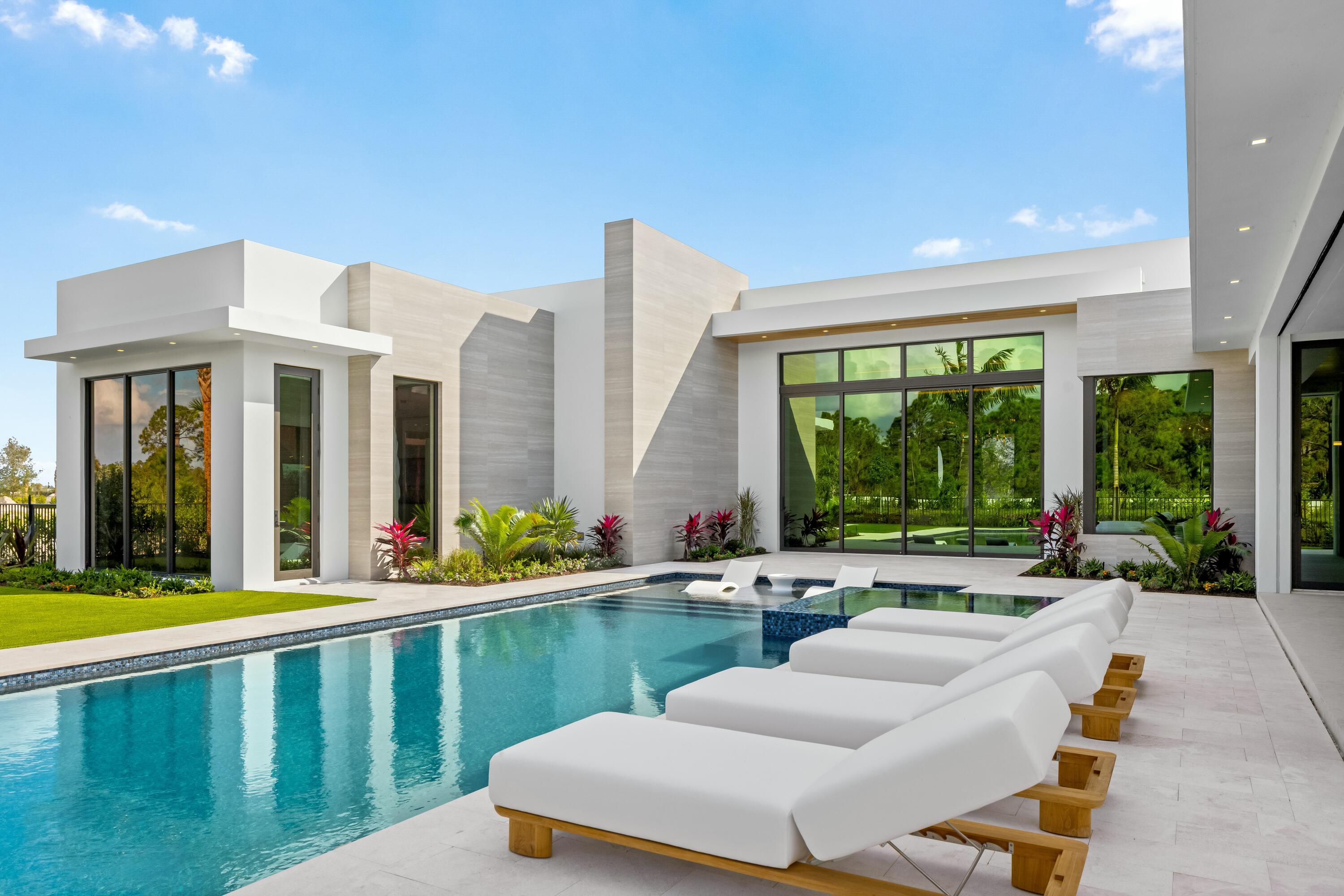 PANTHER NATIONAL AT AVENIR POD - Residential