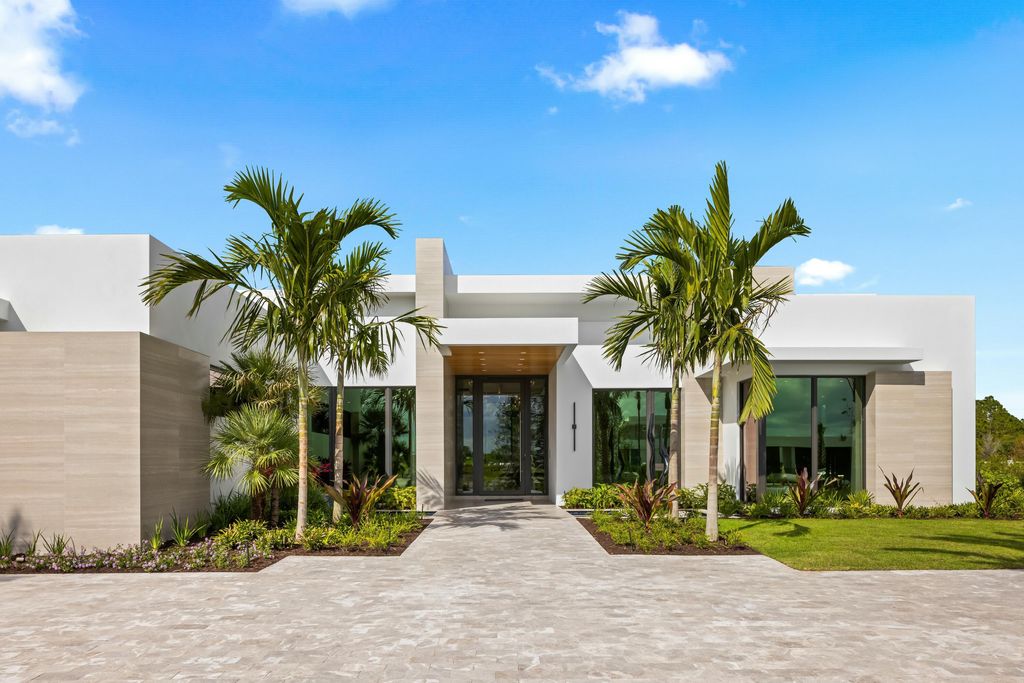 Photo of 13089 Monte Rosa Court, Palm Beach Gardens, FL 33412 (MLS # B26004734)