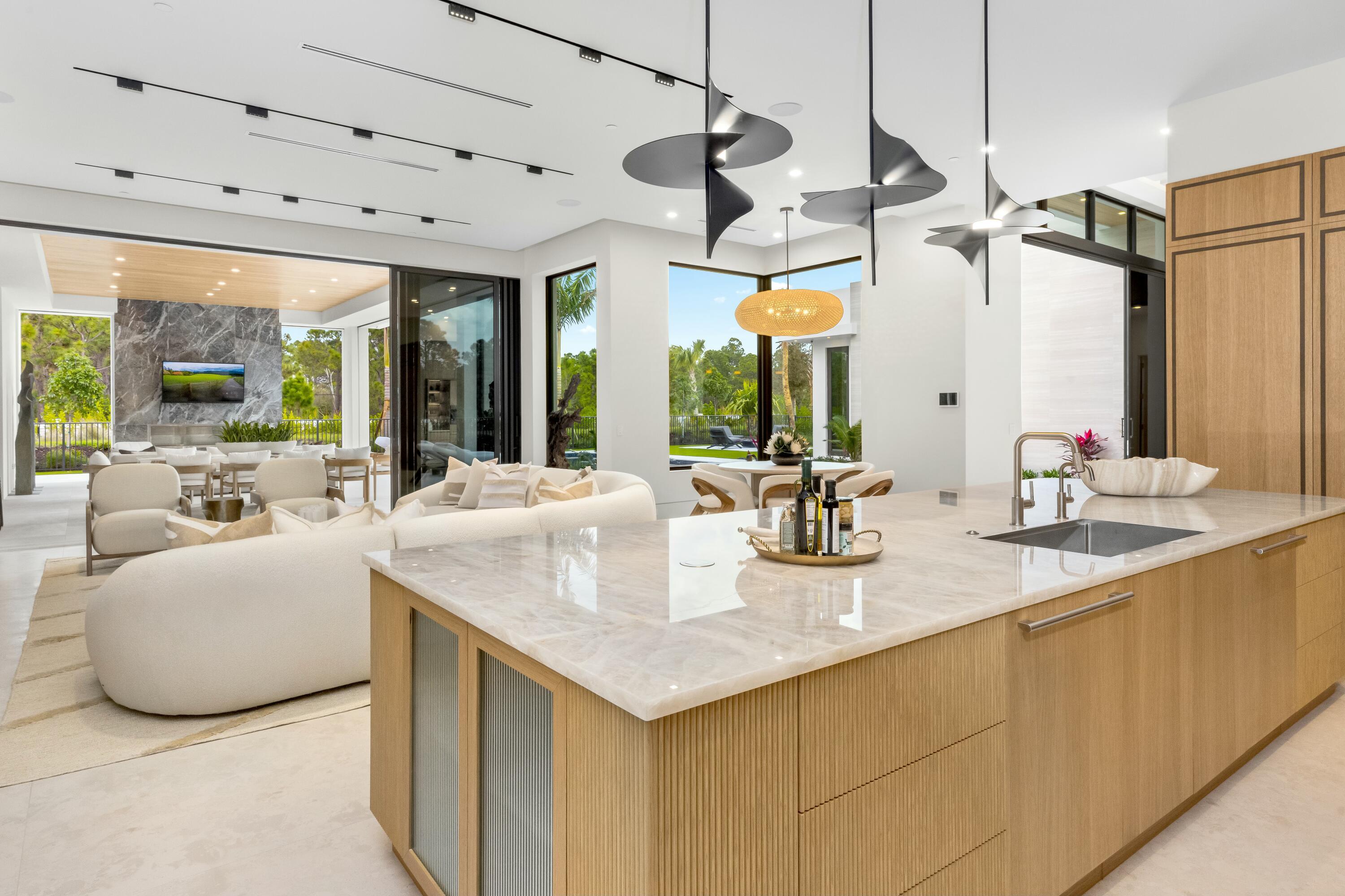 PANTHER NATIONAL AT AVENIR POD - Residential