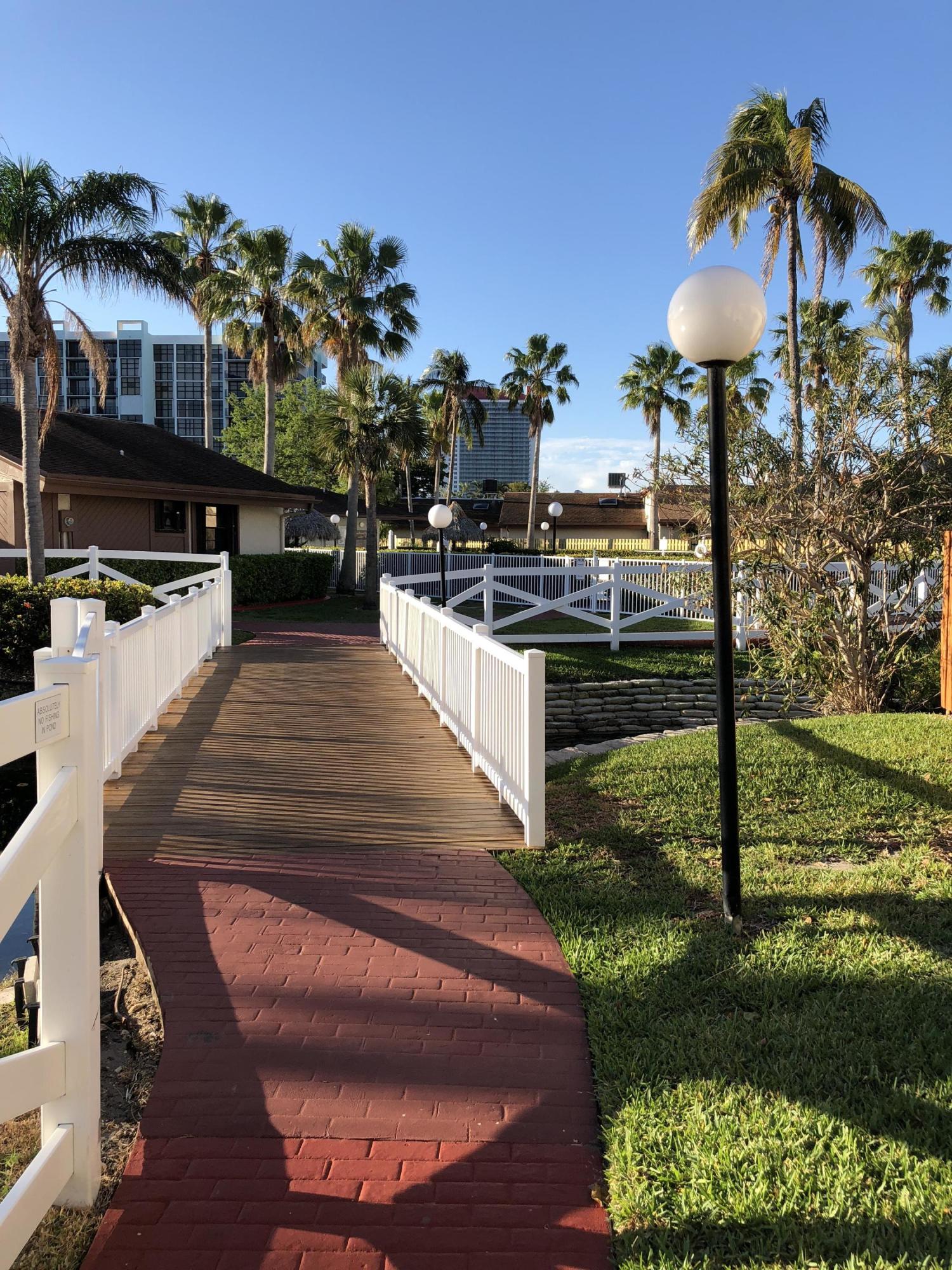 HARBOURWOOD - Residential