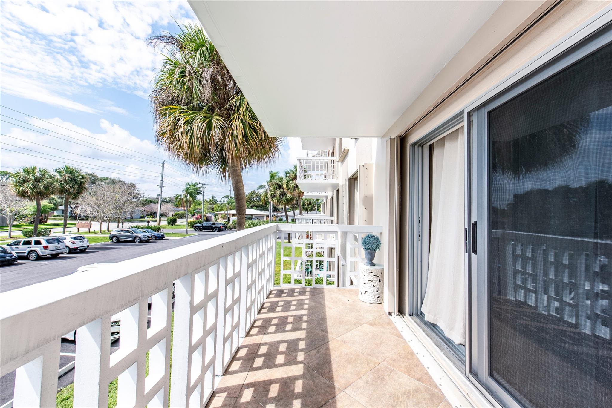 Coral Lake Tower Condo - Residential Lease