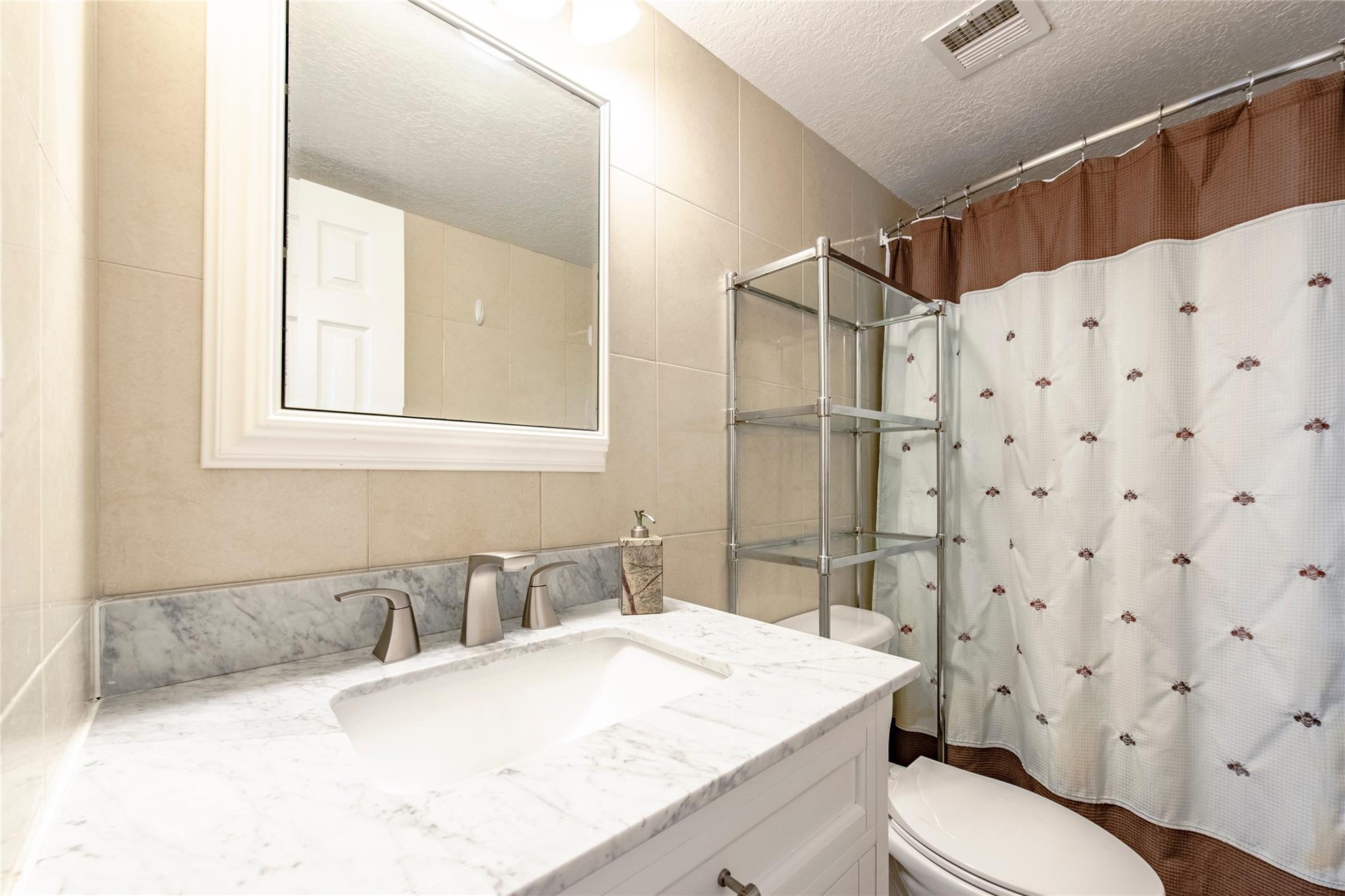 Coral Lake Tower Condo - Residential Lease