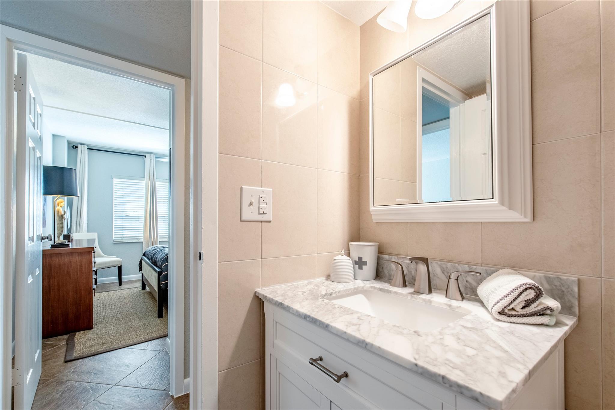 Coral Lake Tower Condo - Residential Lease