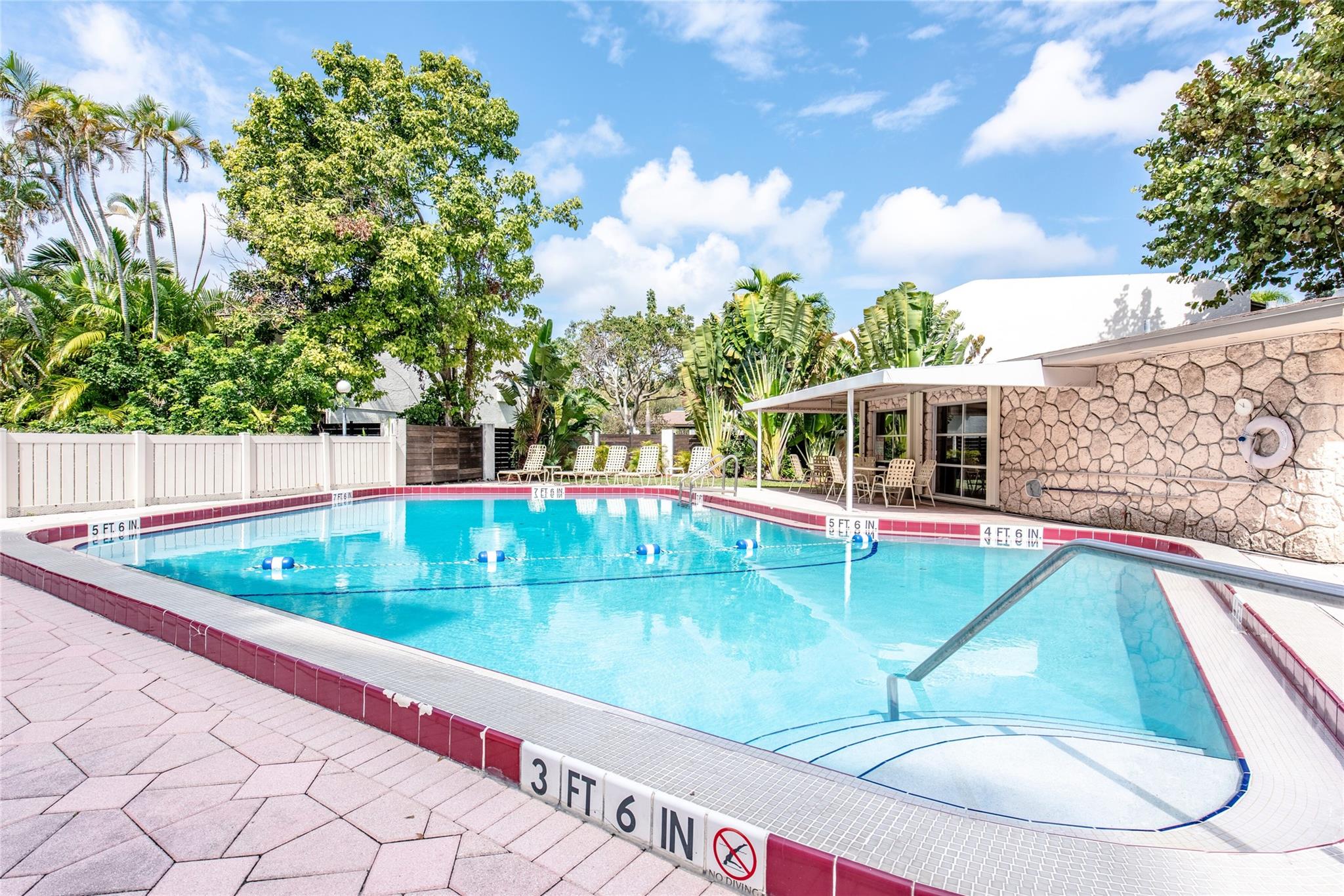 Coral Lake Tower Condo - Residential Lease