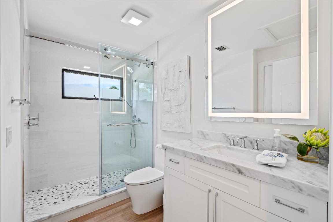 ESTATES IV - Residential