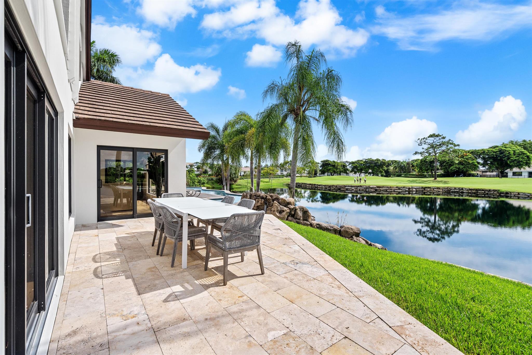 ESTATES IV - Residential