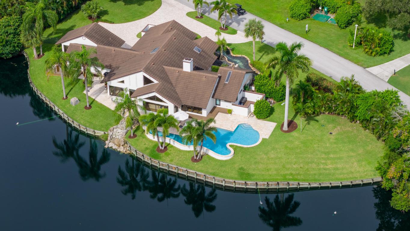 ESTATES IV - Residential