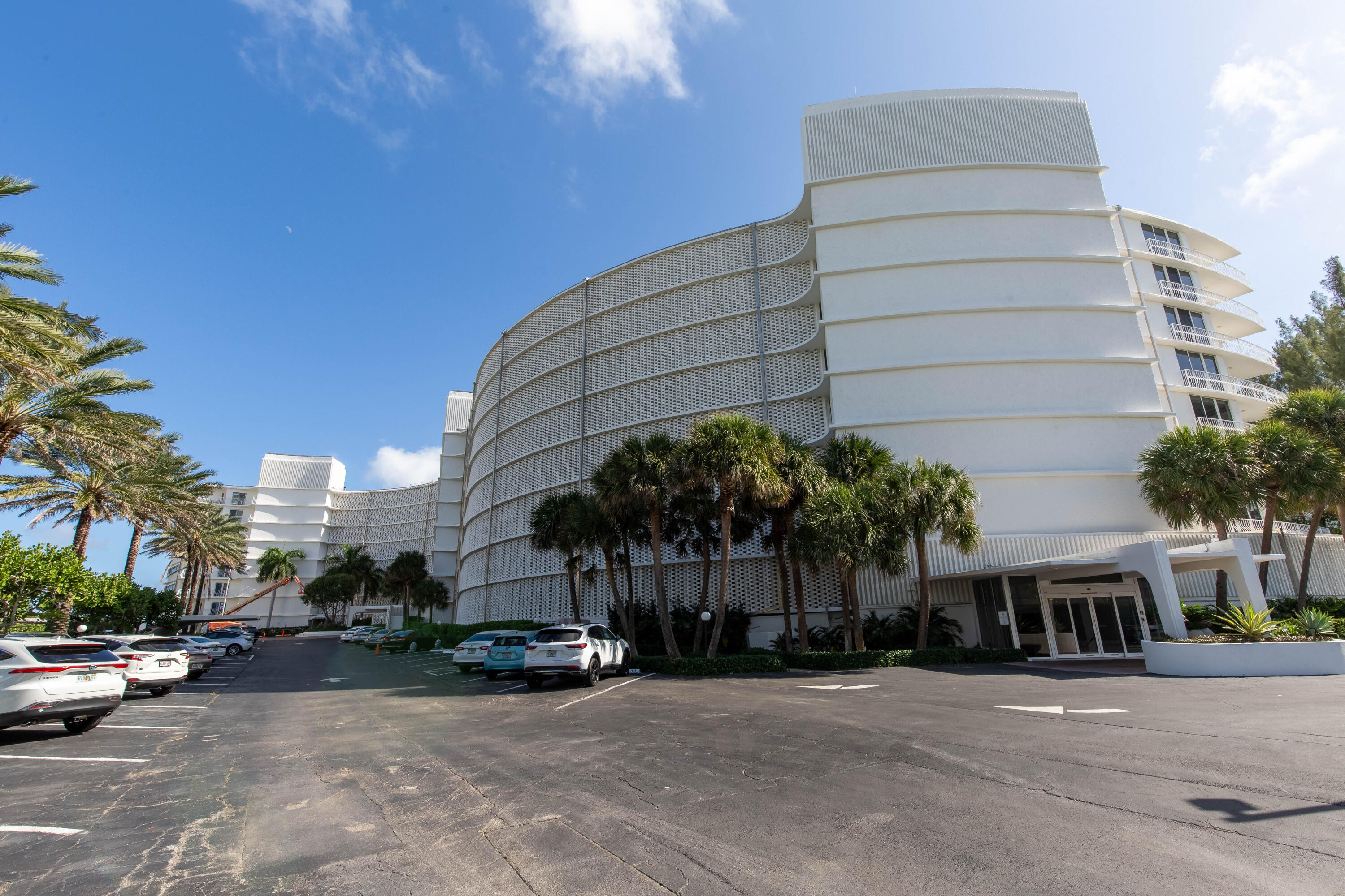 2774 S Ocean Boulevard 508