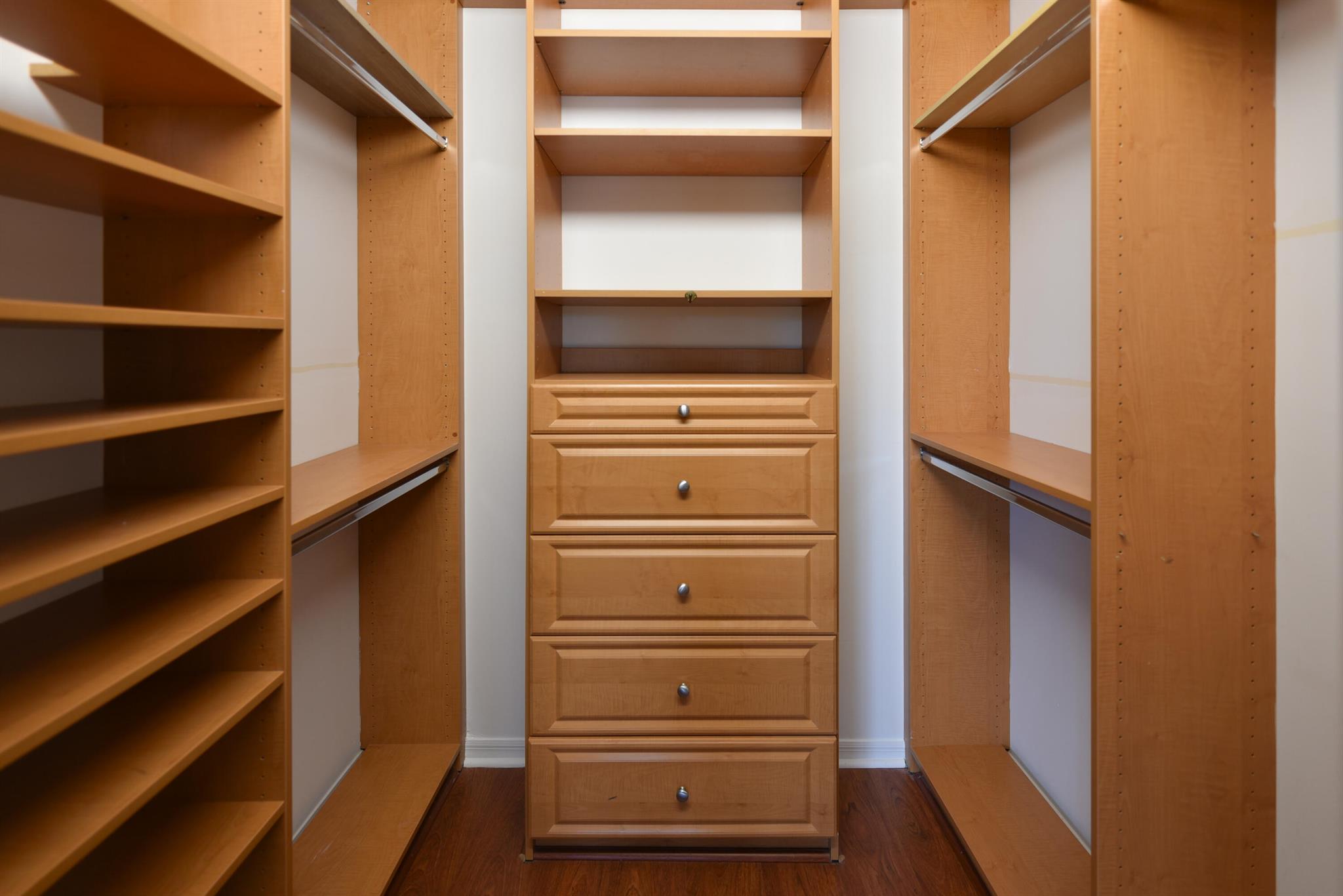 WILLOWBEND AT MONARCH COU - Residential