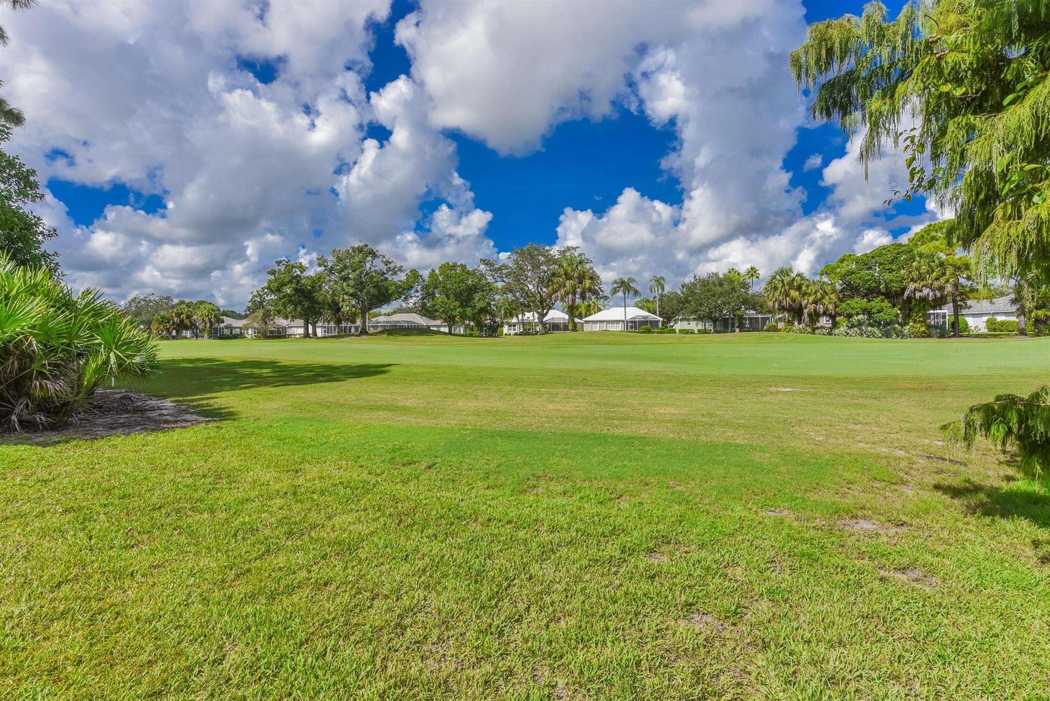 WILLOWBEND AT MONARCH COU - Residential