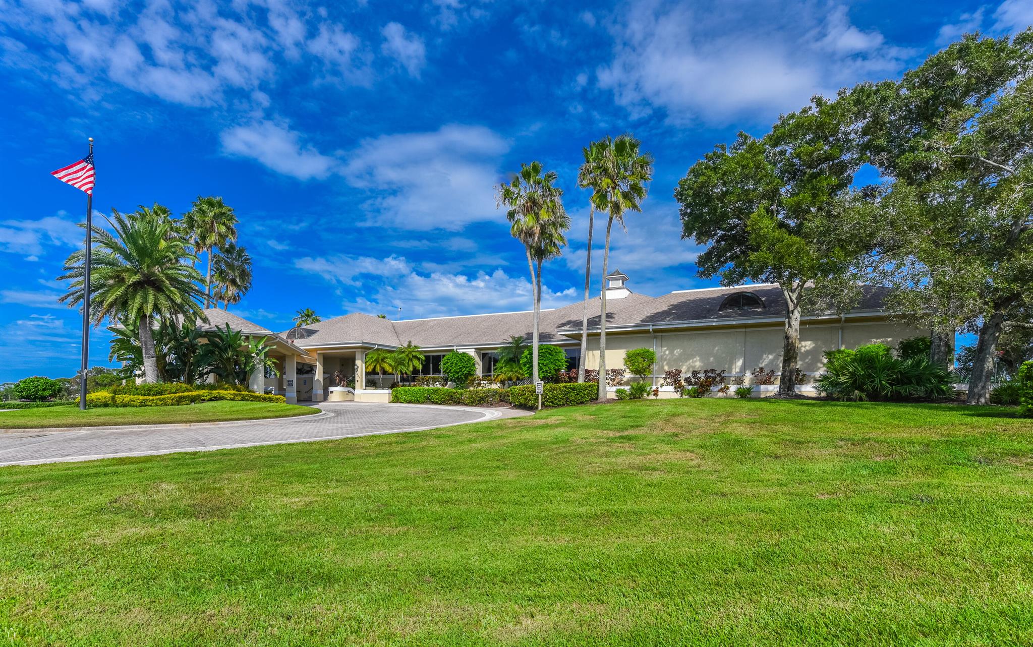 WILLOWBEND AT MONARCH COU - Residential